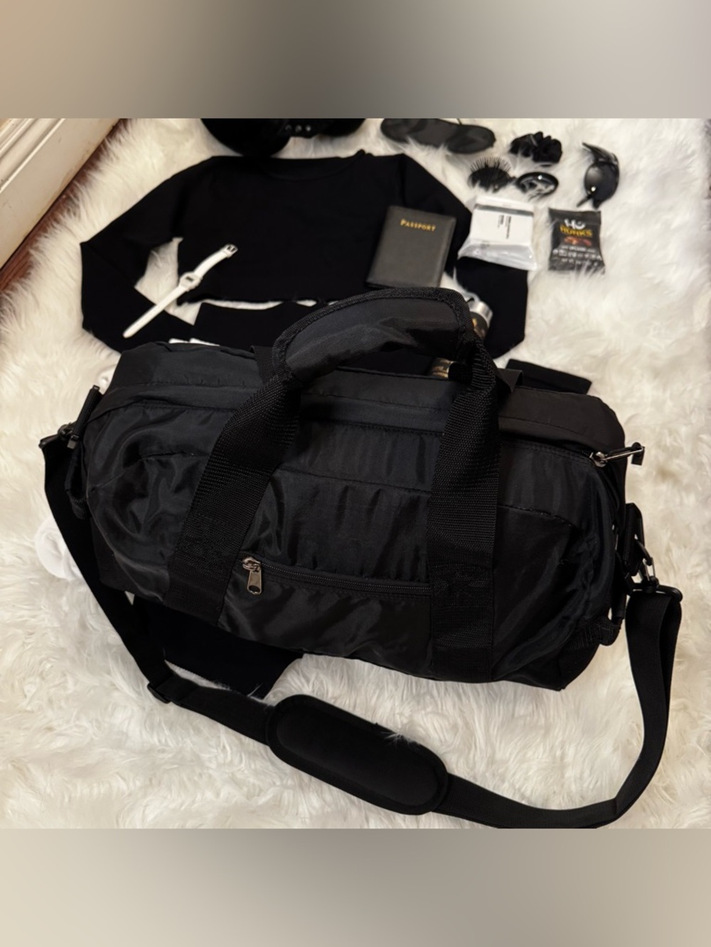 Travel Comfort Bundle Black on Black  ✈️ Athleisure Legging + Accessory Set - Picture 9 of 11